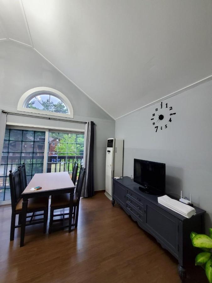 Honey Bear Pension Pyeongchang Exterior foto