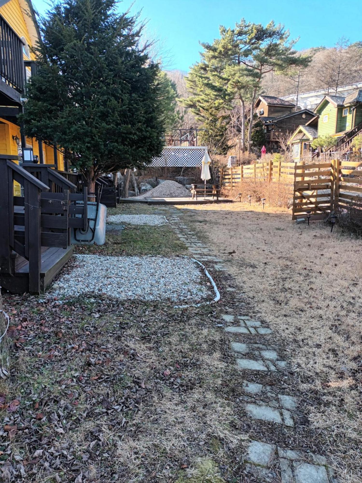 Honey Bear Pension Pyeongchang Exterior foto